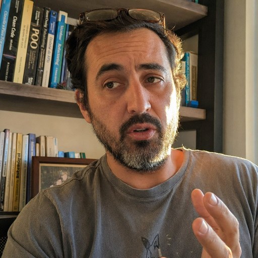 Photo of Tomás Aguirre